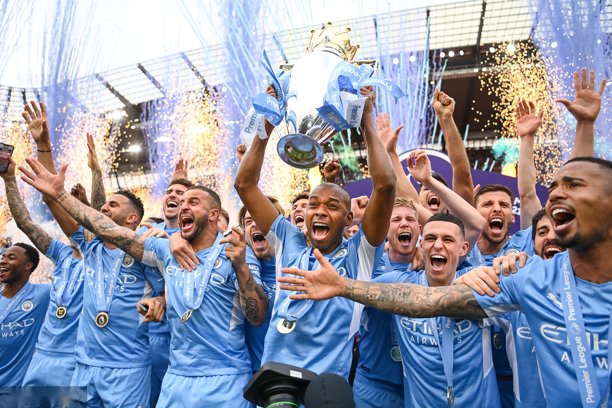 老鹰队的特 老鹰队的特