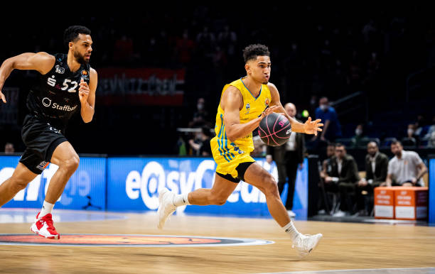 极高的联赛 极高的联赛